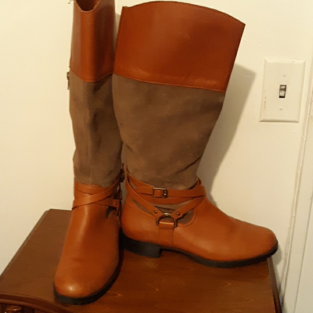 Ladies boots